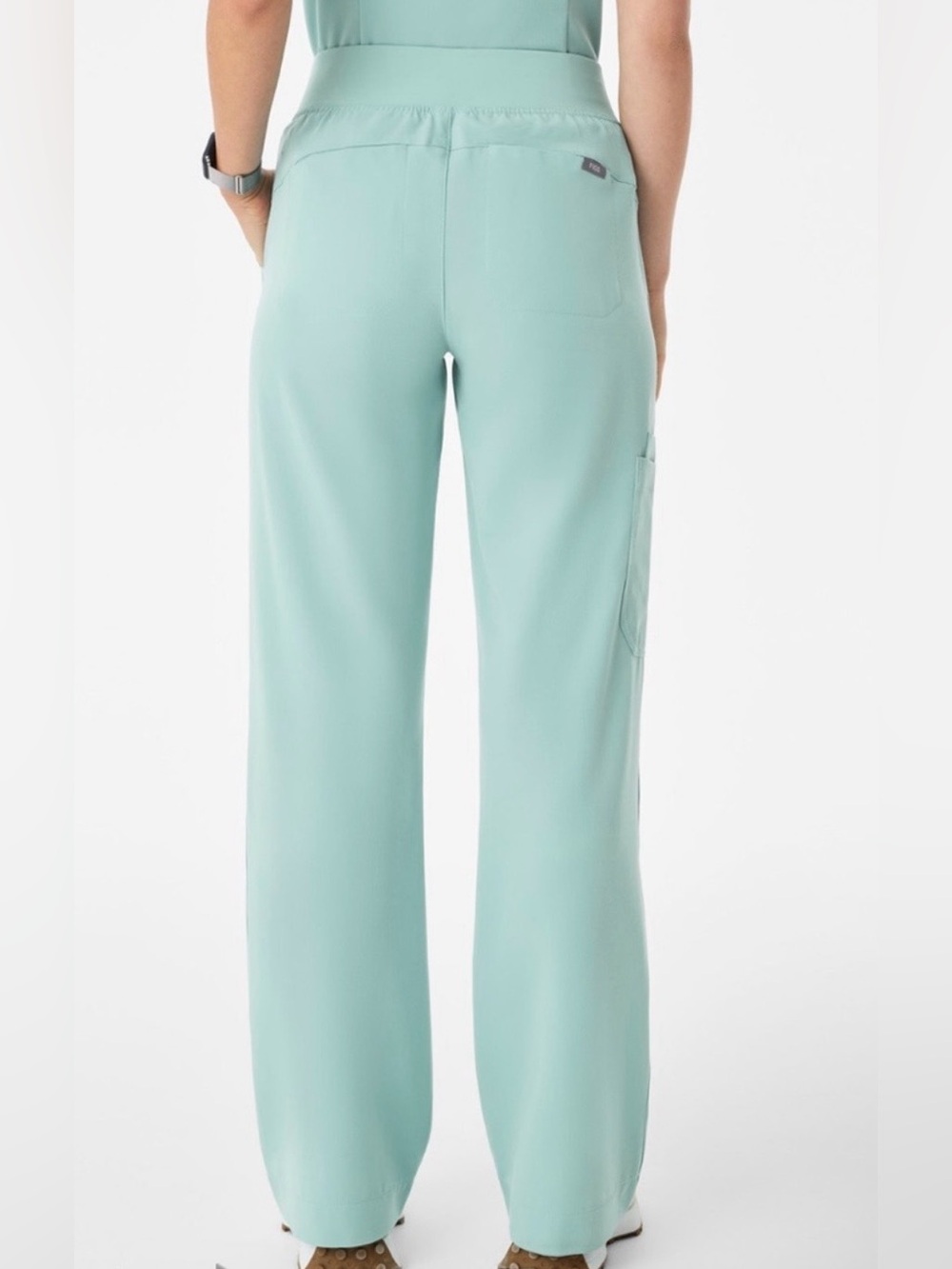 NWT Figs Isabel High Waisted Wide Leg Scrub Pants in Seaglass Women’s Medium - Picture 2 of 7